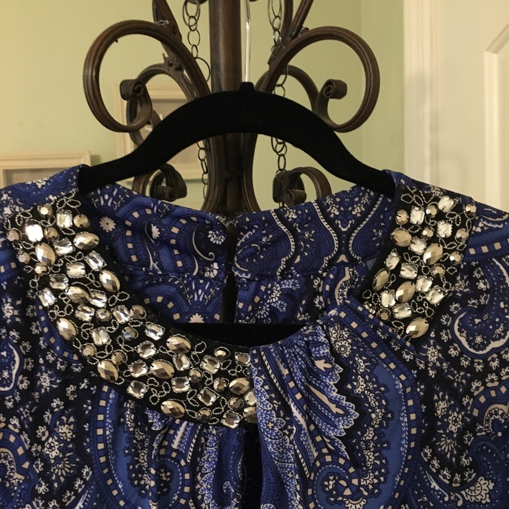 Dress - Picture 3 of 3